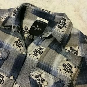 American Eagle Button-down shirt